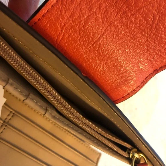 Coach NWT Coral Leather Wallet - Picture 7 of 12